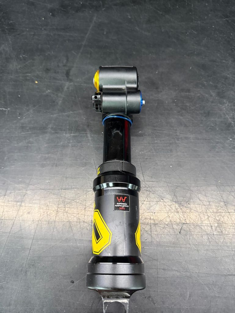 Amortisseur ohlins TTX 22 et Rock shox vivid r2c - Vélos