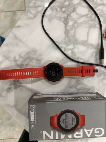 Used Garmin forerunner 745 2022 Electronics