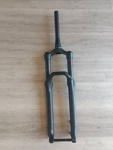 Used Rock Shox 35 E-mtb 2025 bike — image 2 of 6