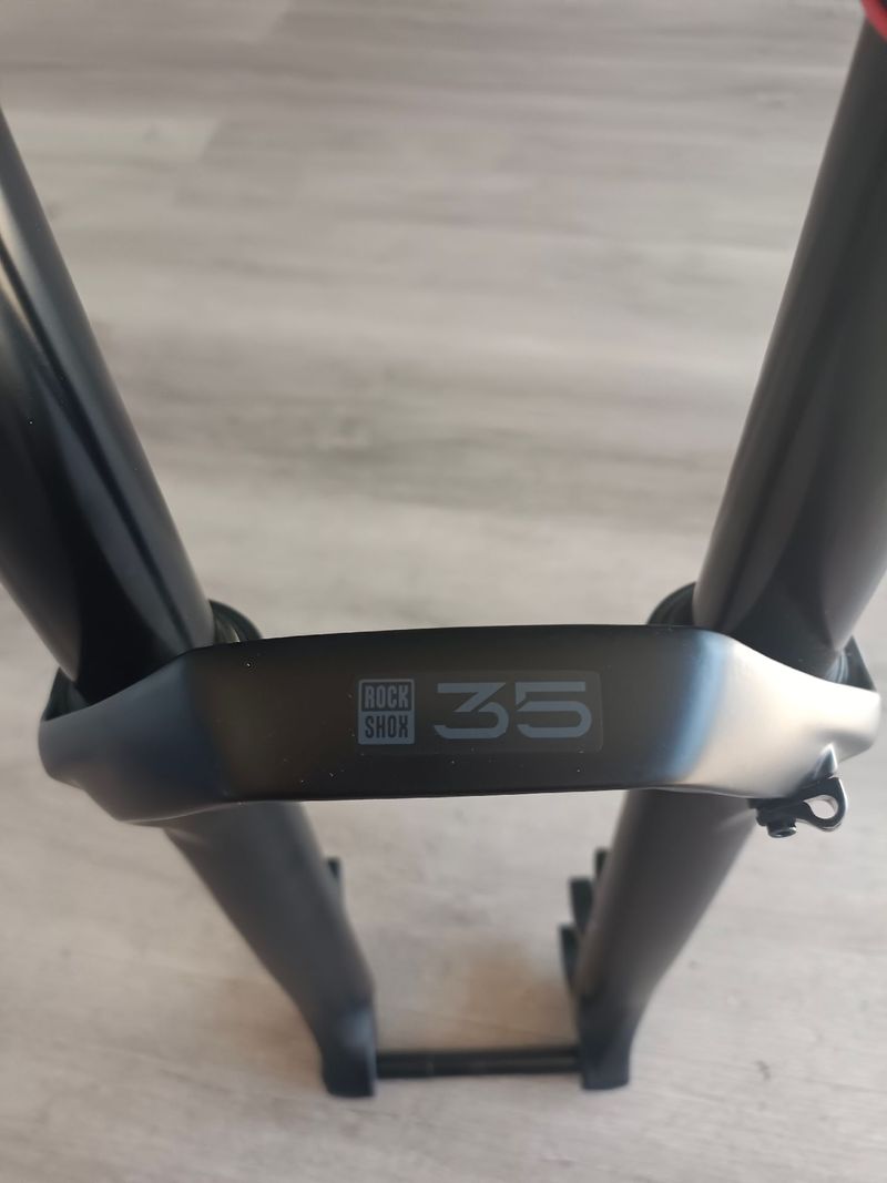 Used Rock Shox 35 E-mtb 2025 bike — image 3 of 6
