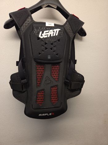 Used LEATT Airflex chest protector 2024 bike — image 2 of 2