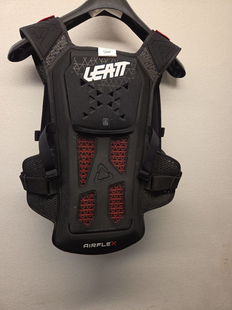 Used LEATT Airflex chest protector 2024 bike — image 2 of 2