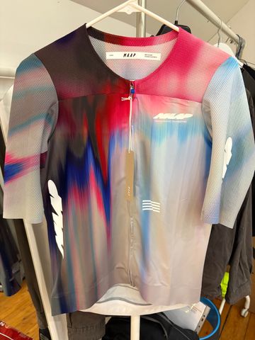 MAAP Solar Pro Race Jersey 2025 Cycling Clothing d'occasion