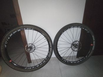 Used Fulcrum red 7 Wheels