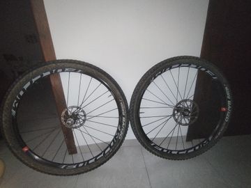 Used Fulcrum red 7 Wheels
