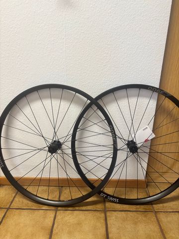 Used Dt Swiss M1900 2025 Wheels