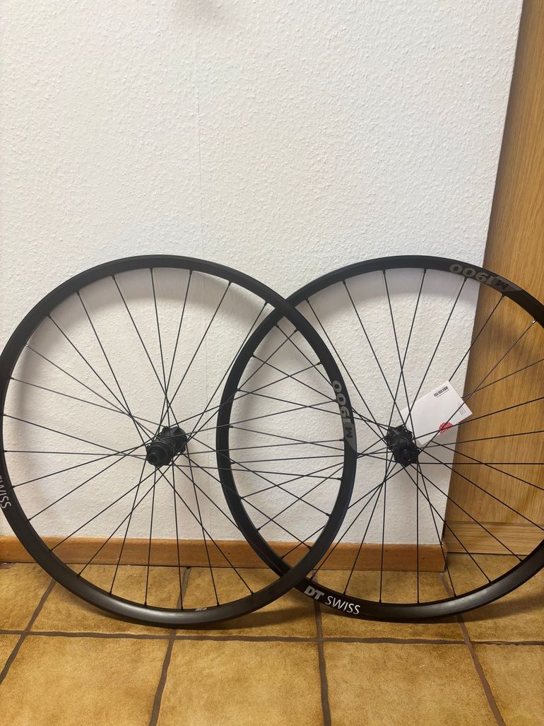 Dt Swiss M1900 2025