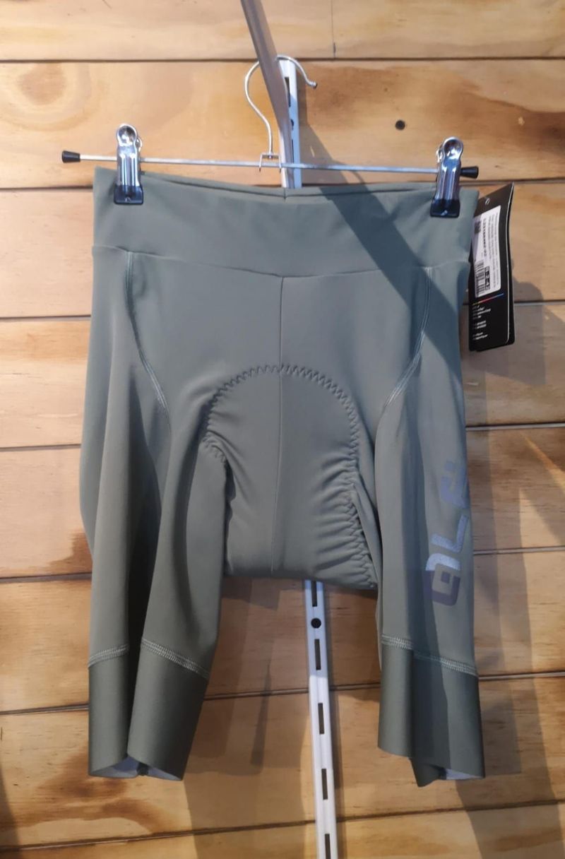 Käytetty Ale cycling Lady Short Cycling Clothing