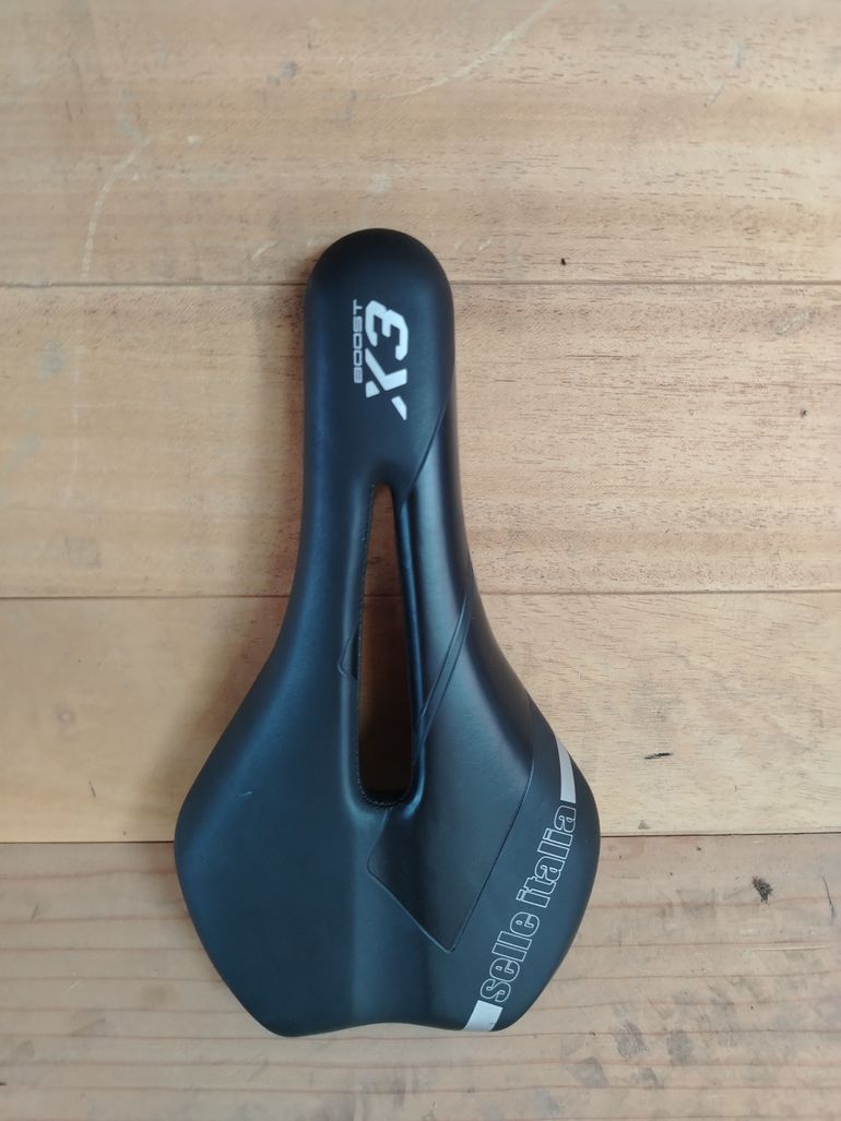 Used Sella Italia x3 boost 2022 bike — image 1 of 3