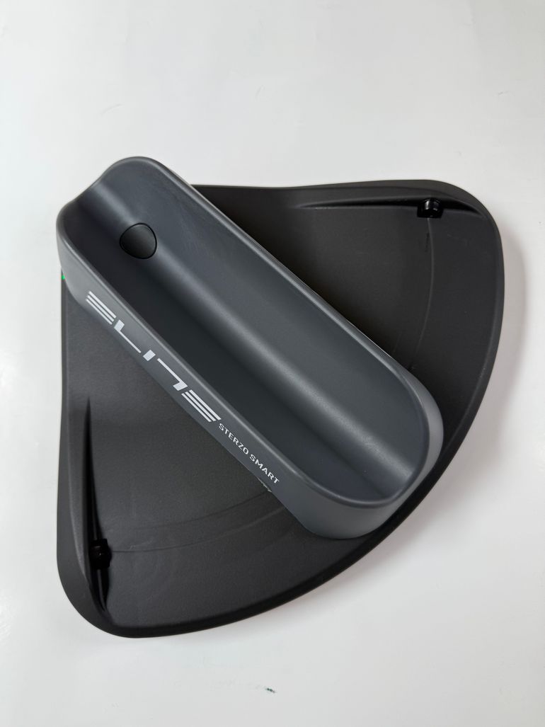 Used Elite Sterzo Smart Steering Plate 2023 bike — image 1 of 5