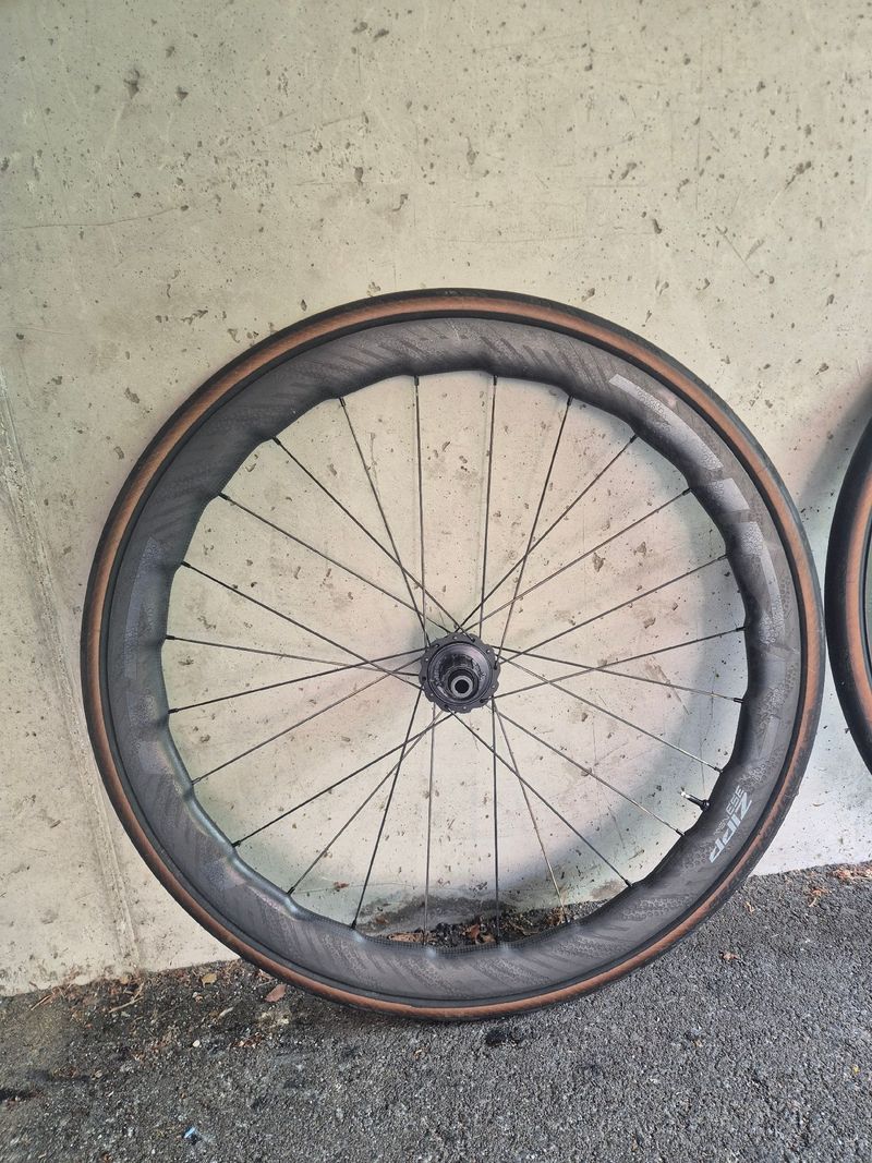 Zipp 353 2022 Wheels usato