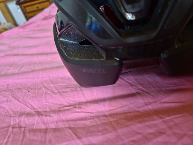 Tweedehands Bontrager wave circuit mips 2024 bike — afbeelding 4 van 4