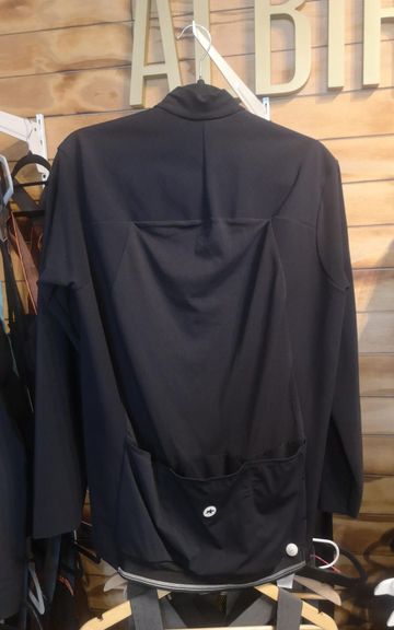 Tweedehands Assos Jacket C2 bike — afbeelding 2 van 2