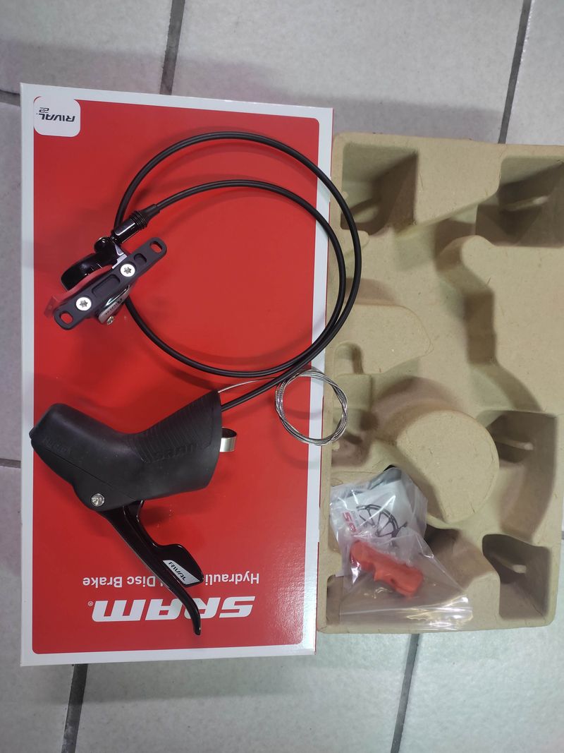 Used Sram Rival 22 2024 bike — image 1 of 3