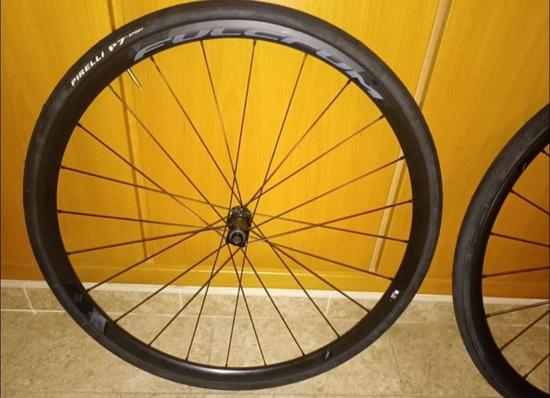 Used fullcrum Racing 600DB 2024 bike — image 2 of 6