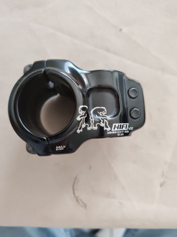 Used Chromag HIFI V2 bike — image 2 of 3