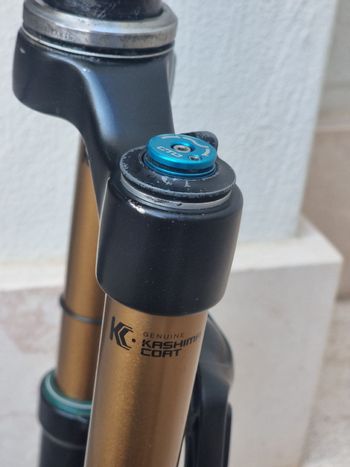 Used Fox Forcella 27.5" Fox 32 KASHIMA CTD 130mm 2016 bike — image 3 of 6