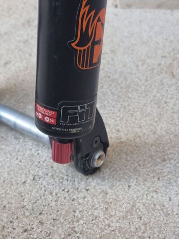 Used Fox Forcella 27.5" Fox 32 KASHIMA CTD 130mm 2016 bike — image 4 of 6
