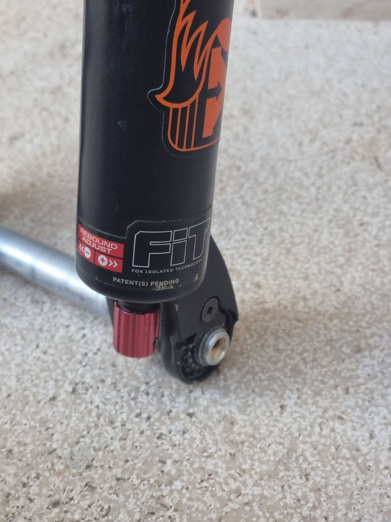 Used Fox Forcella 27.5" Fox 32 KASHIMA CTD 130mm 2016 bike — image 4 of 6