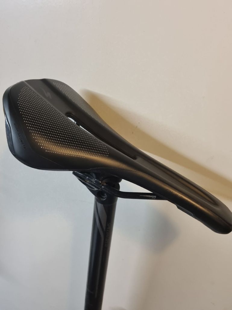 Specialized Selle Specialized Phenom expert 143mm +Specialized