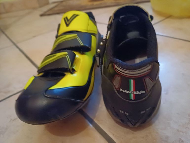 Used Vittoria Zoom racing 2020 bike — image 2 of 8