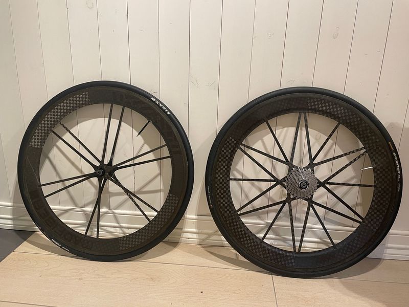 Używany Lightweight Madfiber 2014 Wheels