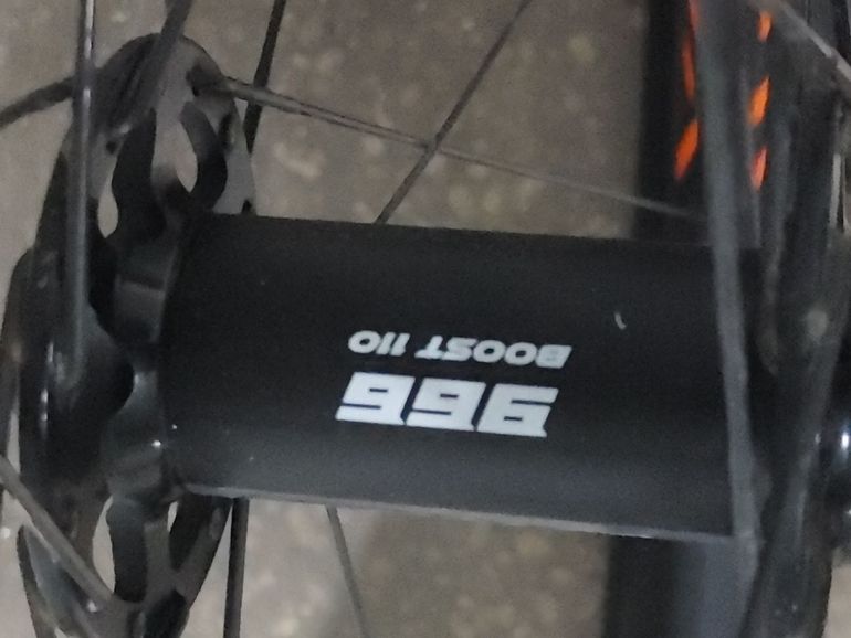 Used miche 566 566 2020 bike — image 3 of 8