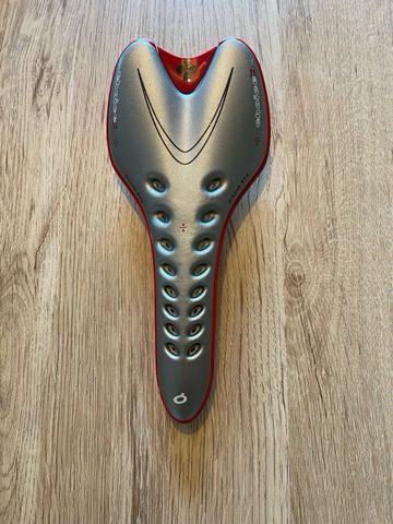 Used PROLOGO COLNAGO C-LOOK Saddles & Seatposts