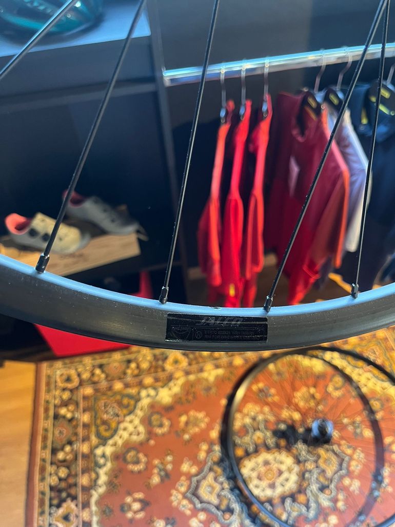Used jalco ETRTO 622x25 bike — image 3 of 4
