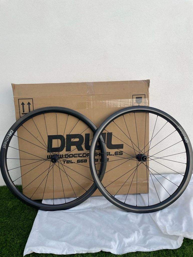 Used DR Wheel Factory 35 disc 2024 bike — image 1 of 6