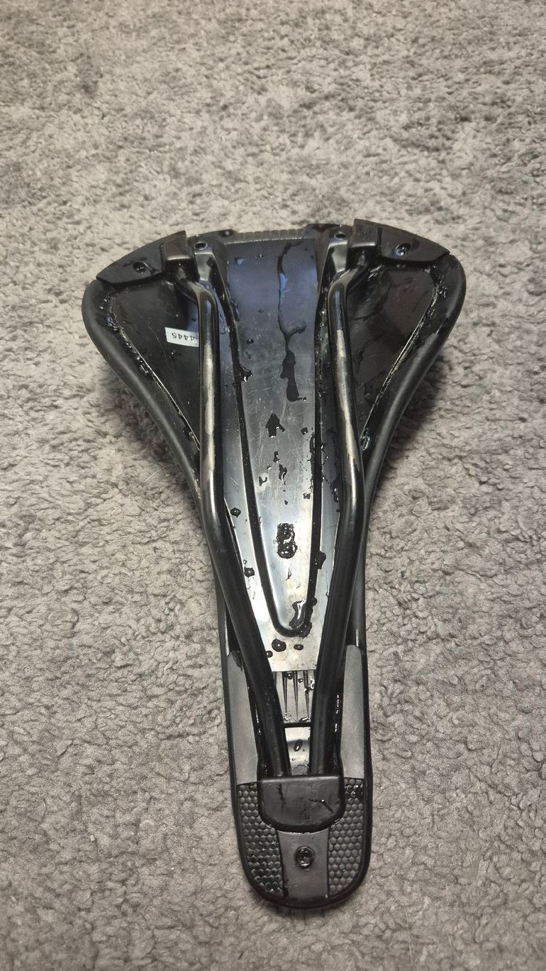 Used Specialized seat 2023 bike — image 2 of 2