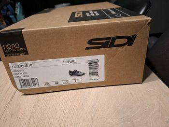 Used Sidi Genius 10 2025 bike — image 6 of 11
