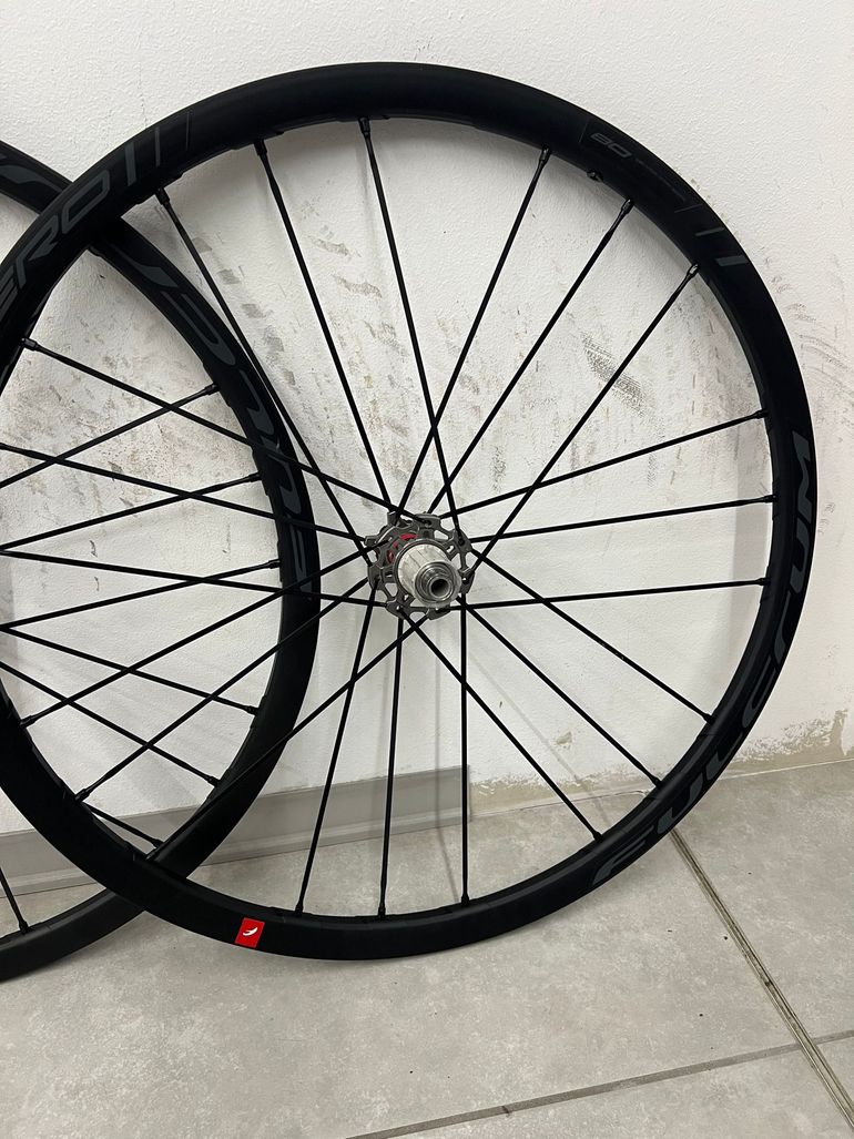 Used Fulcrum Zero 2025 bike — image 2 of 5