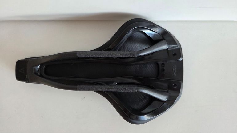 Used Cube Acid Nuance SLT Road - Carbon 2025 bike — image 3 of 4