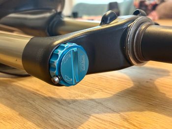 Used Magura ts8 R 29 2018 bike — image 3 of 8