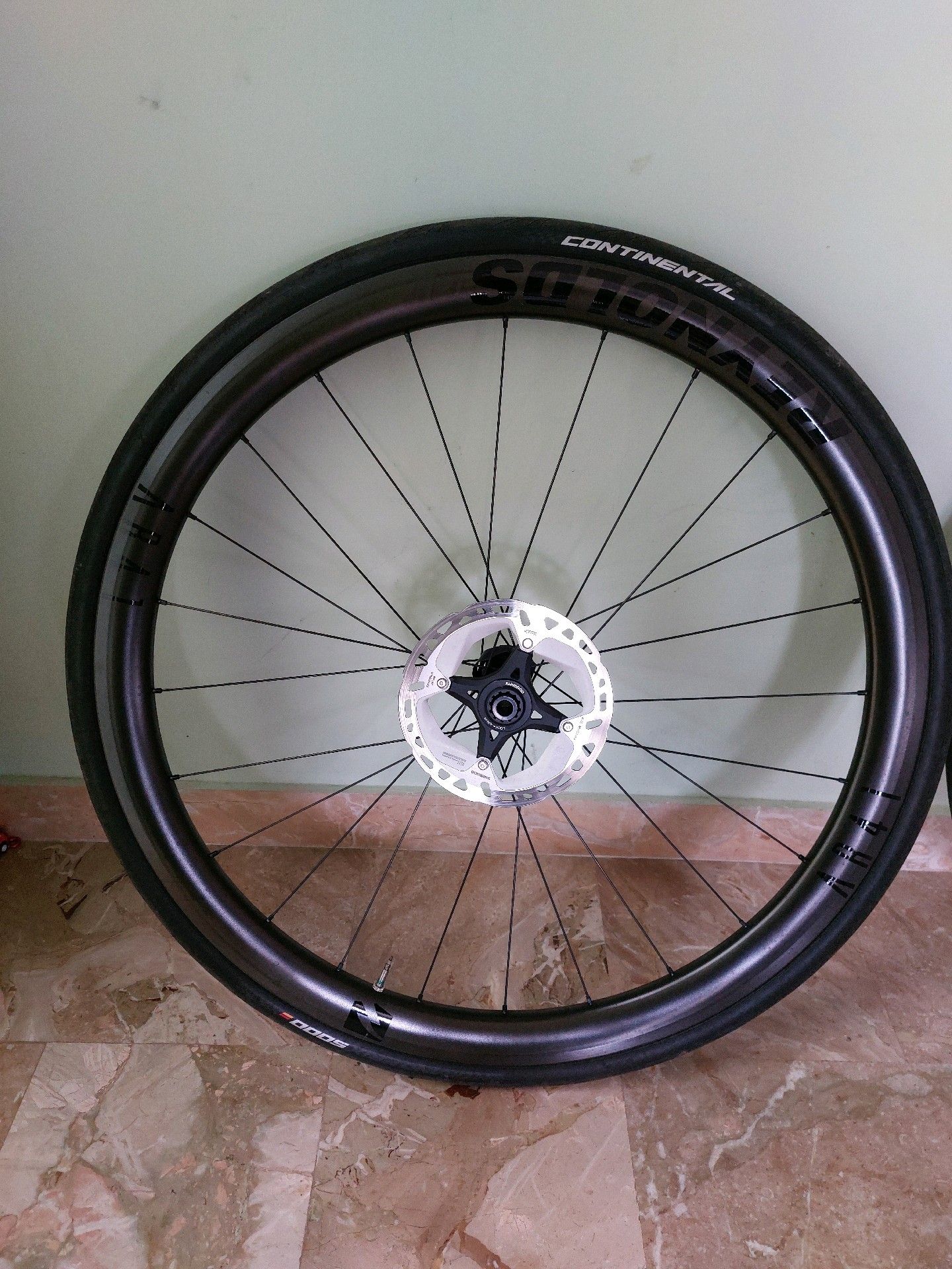 Reynolds AR 41 DB Laufradsatz, Carbon, top Disc-Centerlock