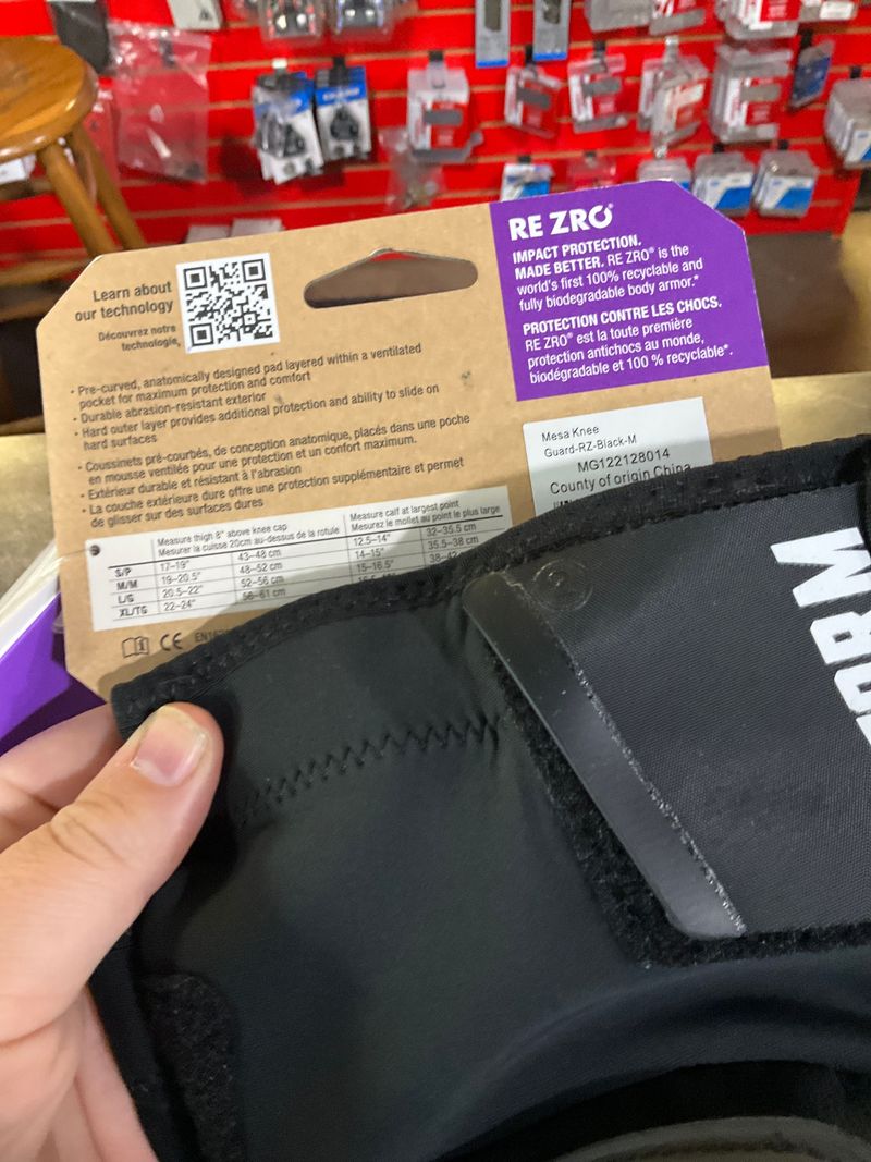 Used G-Form Mesa Knee Guards 2024 bike — image 2 of 2