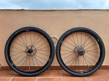 Käytetty Mavic ALLROAD ELITE PRO GRAVEL 2024 Wheels