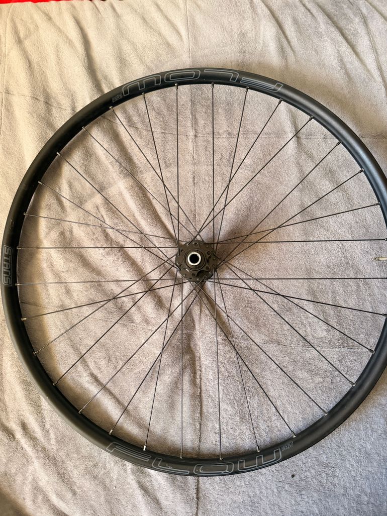 Used Stans Notubes Flow ex3 2024 bike — image 1 of 6