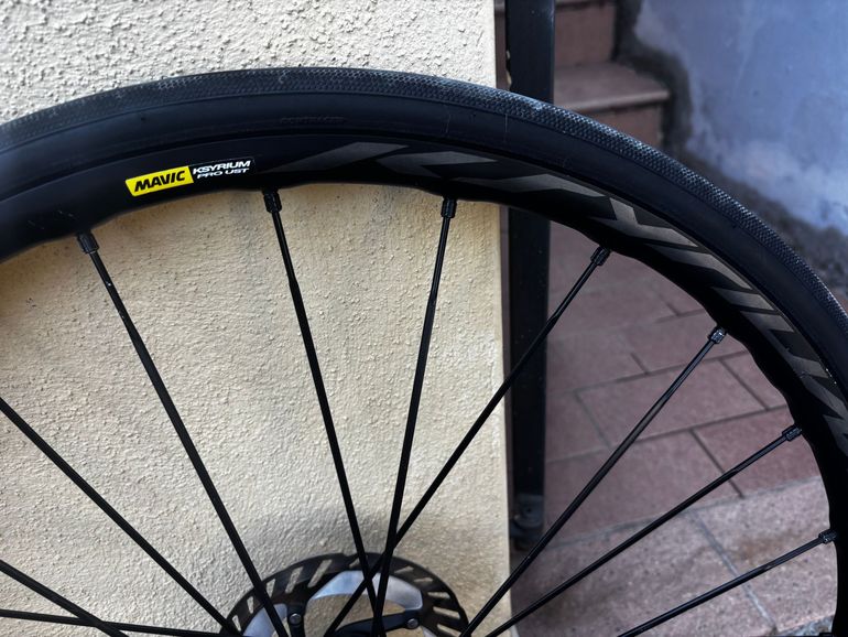Used Mavic ksypium pro ust 2021 bike — image 5 of 6