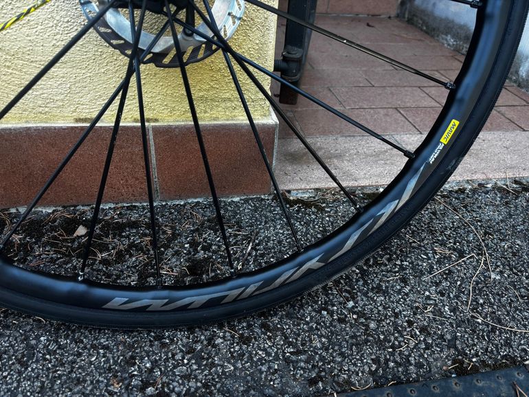 Used Mavic ksypium pro ust 2021 bike — image 6 of 6