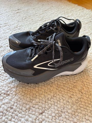 Used Brooks Caldera 8 2025 bike — image 2 of 4