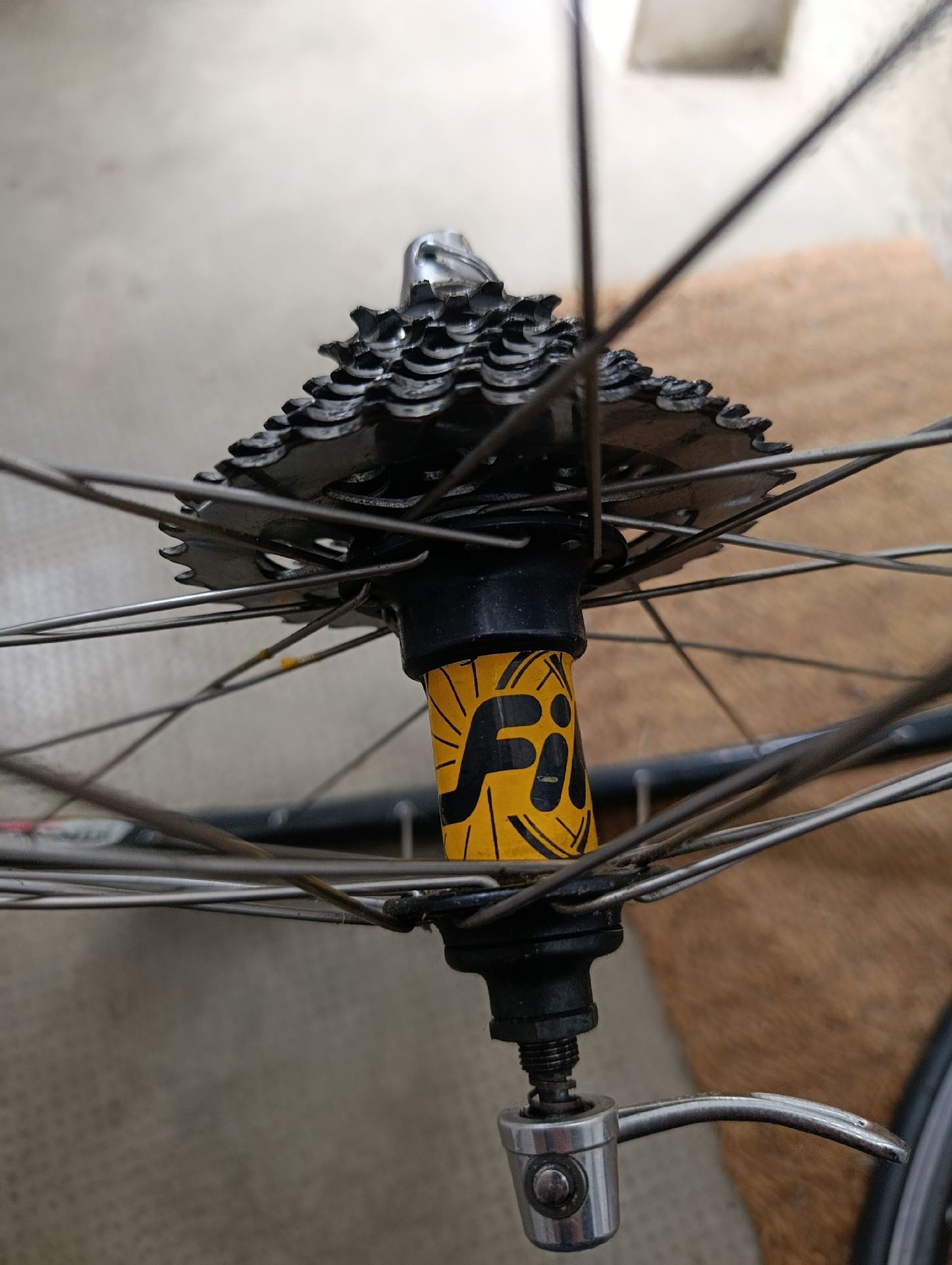 Paire De Roues FIR NET 2000 Vintage – Moyeu Campagnolo 8 Vitesses – Entraxe 99.4/131.2 Mm – Occasion