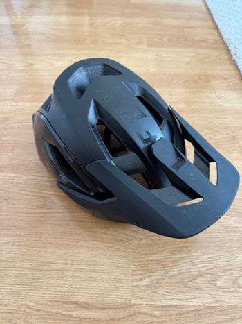 Used Fox Speedframe Pro MIPS 2022 bike — image 6 of 8