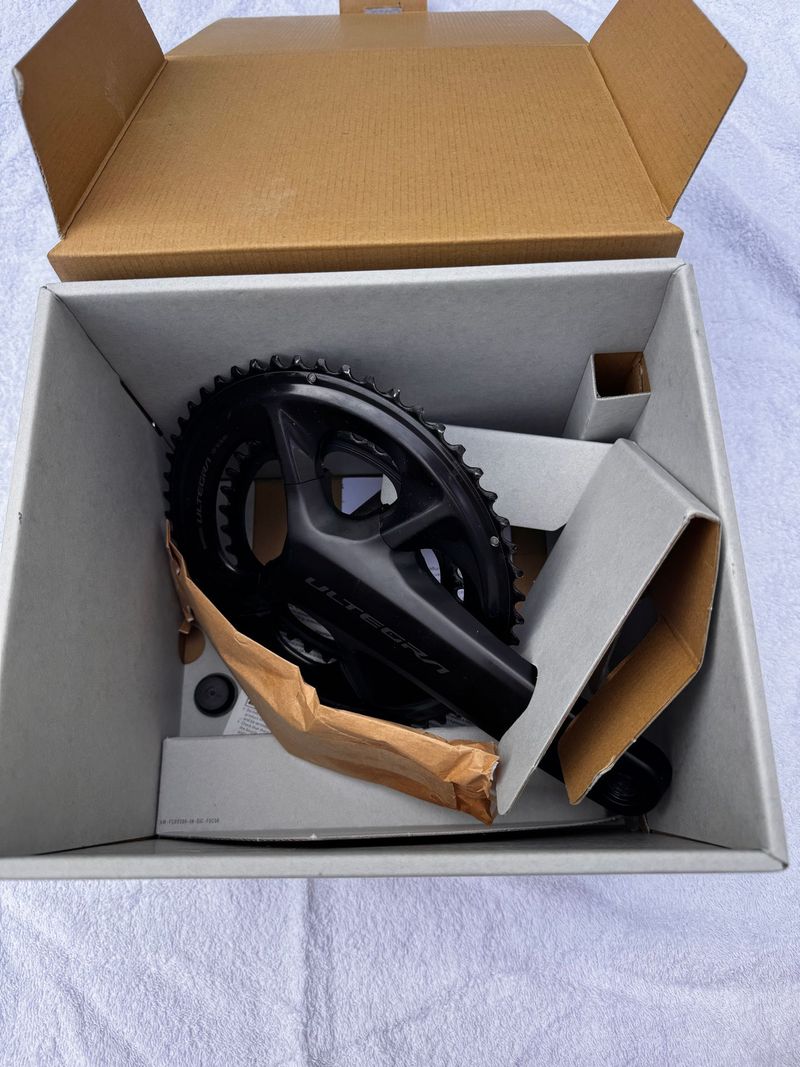 Shimano FC-R8100 2024 Drivetrain & Pedals d'occasion