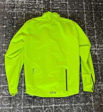 Gorewear Gore Tex Paclite 2024 bike d'occasion — image 3 sur 7