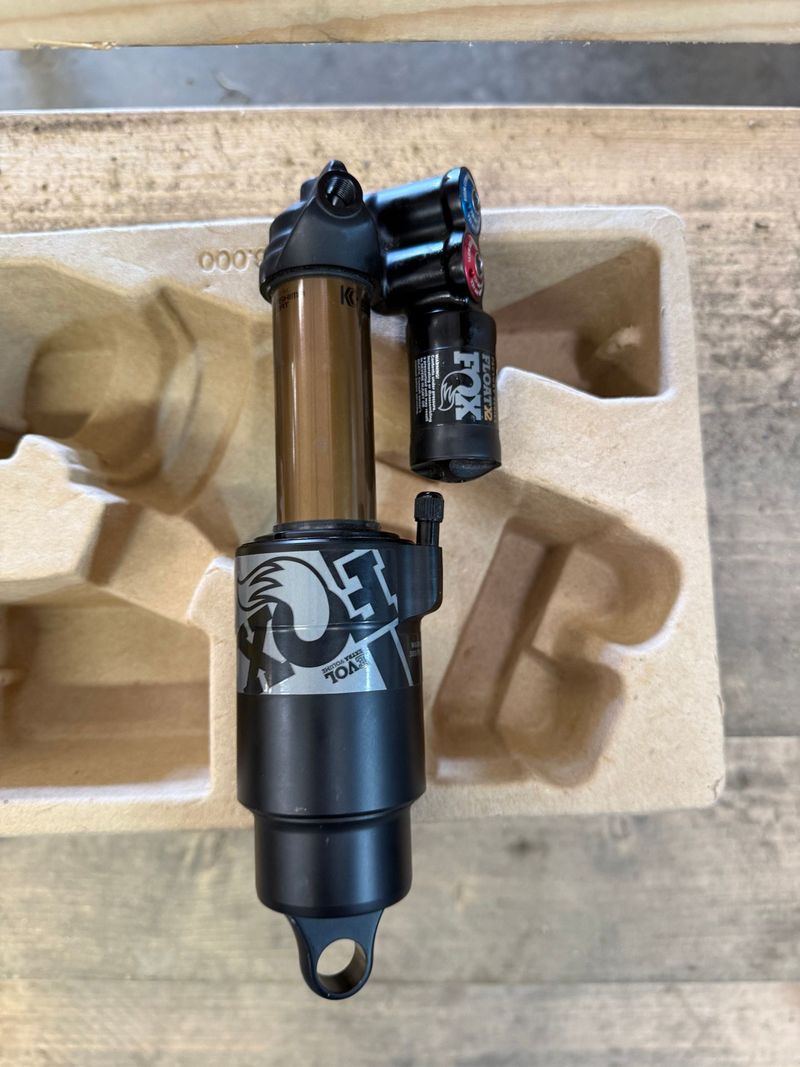 Used Fox X2 Factory Float 2021 bike — image 2 of 3