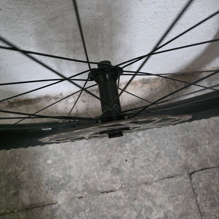 Used Shimano MT601 2022 bike — image 4 of 7