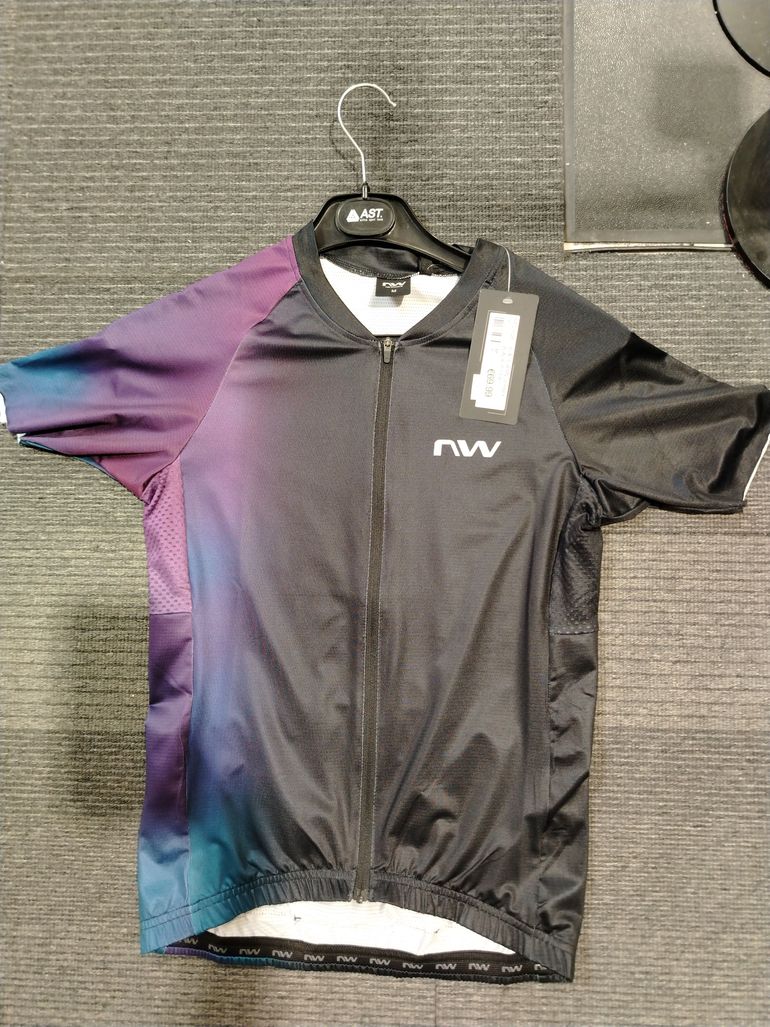 Used Northwave maglia maniche corte donna 2025 bike — image 1 of 2