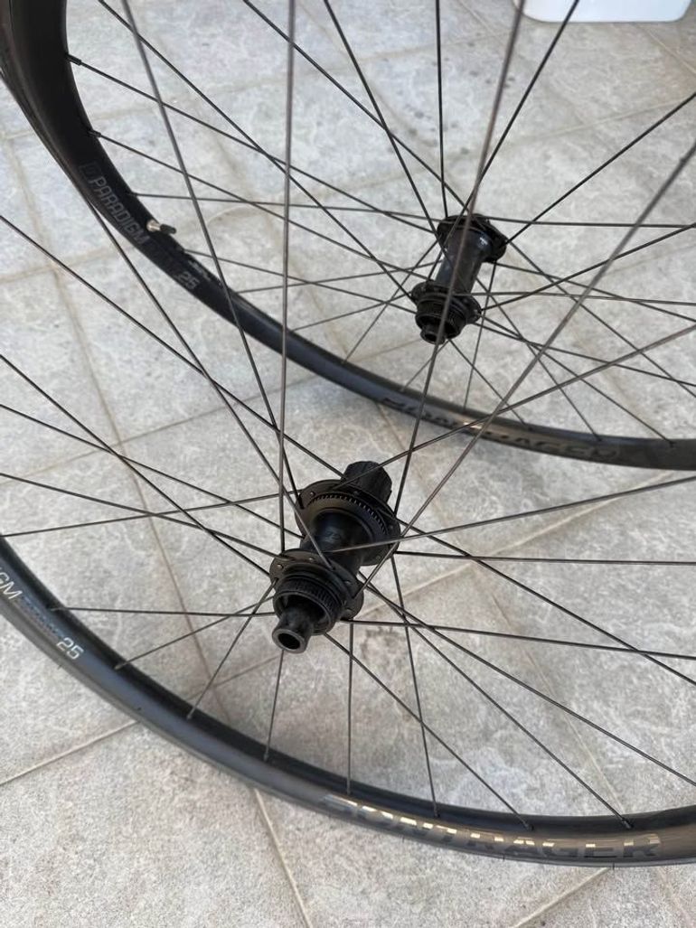 Used Bontrager Paradigm Comp 25 2024 bike — image 2 of 11